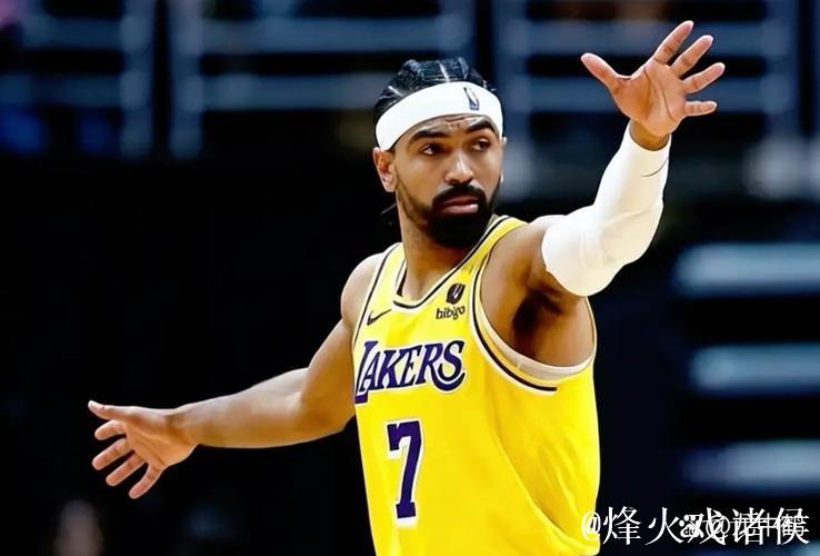 皮尔斯评湖人太阳比赛：最后四分钟是本赛季比赛智商最低的