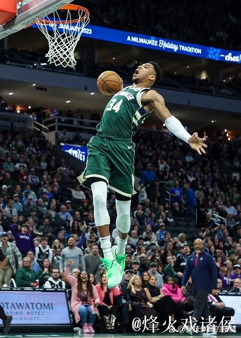 字母哥41+9+8率雄鹿力克公牛 骑士大胜鹈鹕